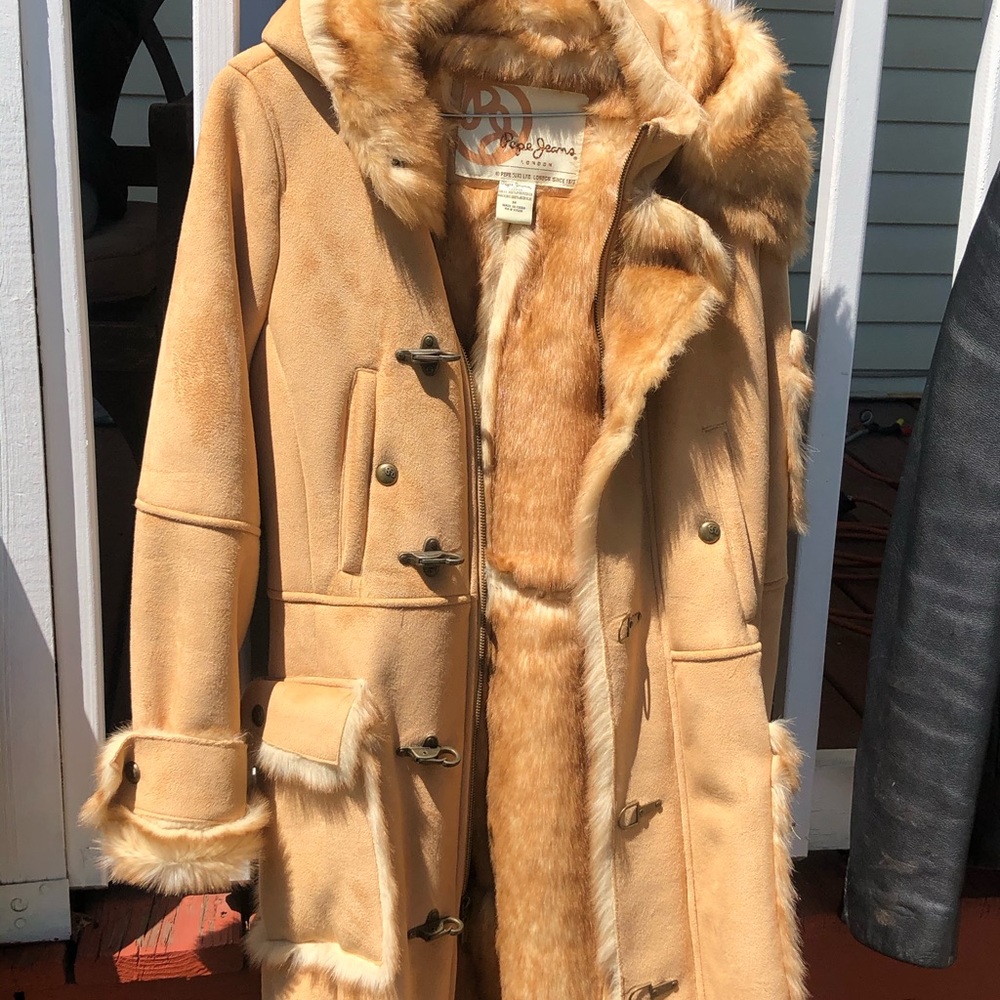 BEIGE FUR COAT!
